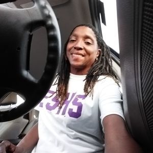 Meet your Posher, Karon